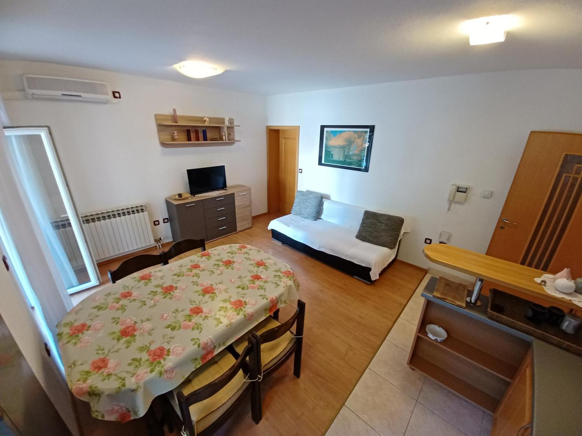 Family Summer Vacation Near The Appartement Zadar