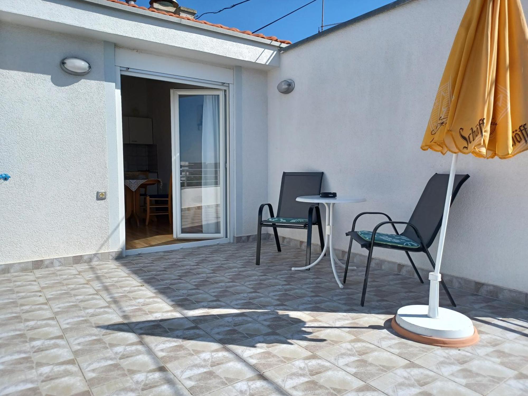 Family Summer Vacation Near The Zadar